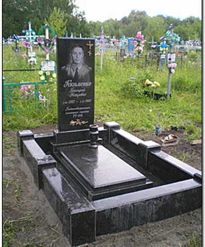 Памятники Цоколя, столы, лавки