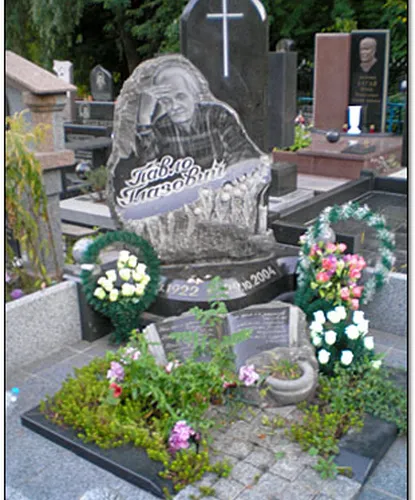 Памятники Цоколя, столы, лавки