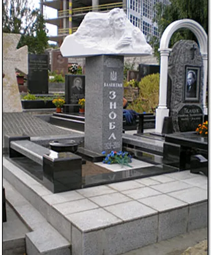 Памятники Цоколя, столы, лавки