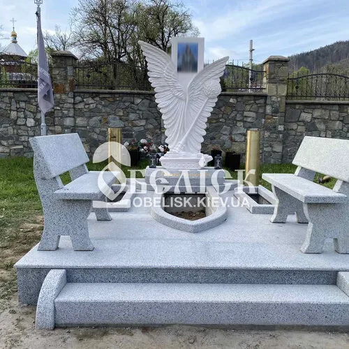 Памятники Мемориальные скульптуры, бюсты, статуи