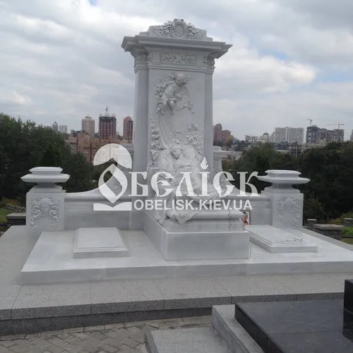 Памятники Мемориальные скульптуры, бюсты, статуи