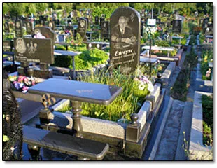 Памятники Цоколя, столы, лавки