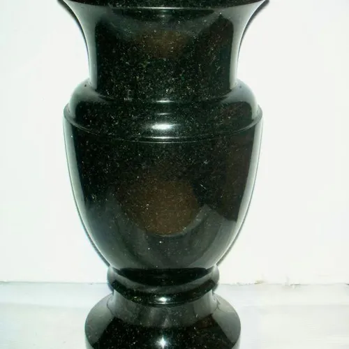 Памятники Вазы, лампады, крестики, фурнитура
