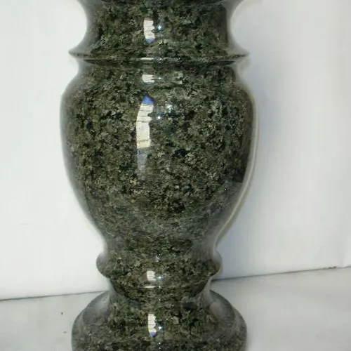 Памятники Вазы, лампады, крестики, фурнитура